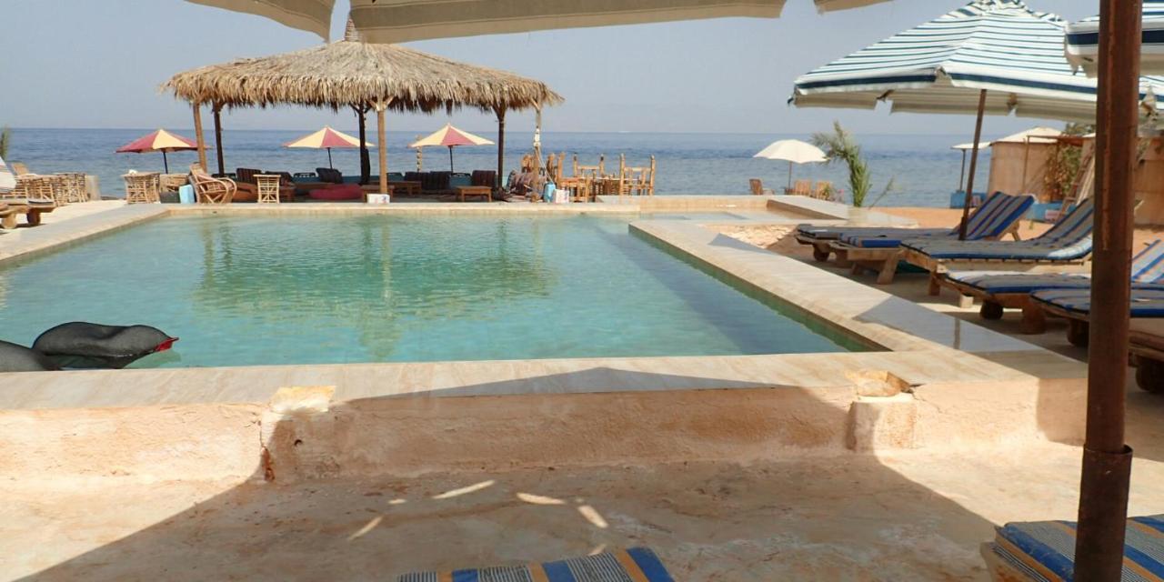 Bedouin Star Hotell Taba Exteriör bild