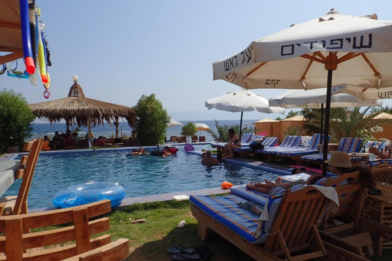 Bedouin Star Hotell Taba Exteriör bild